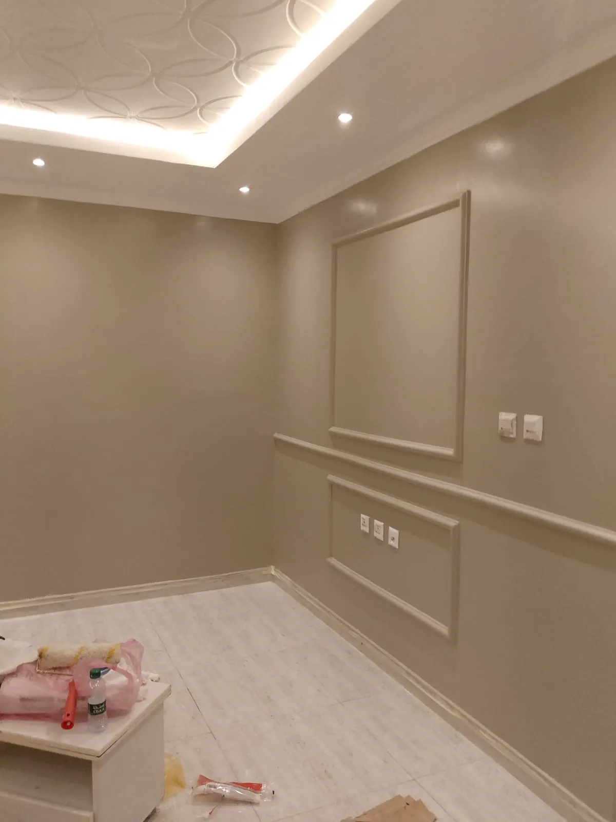 دهانات وديكورات عصرية وديكورات مرايا حديثة ومبتكرة لعام2026