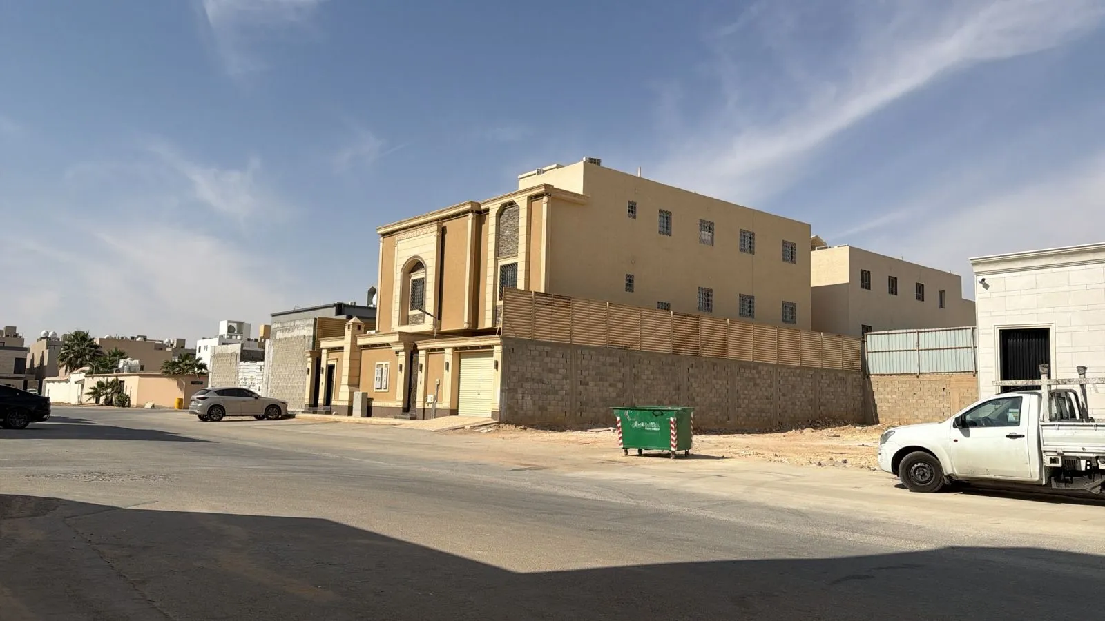 مقاول ترميم المتخصص بالمباني والفلل والفنادق حي الفلاح 