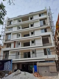 معلم العوازل والدهانات والترميم في حي الديرة والبطحاء