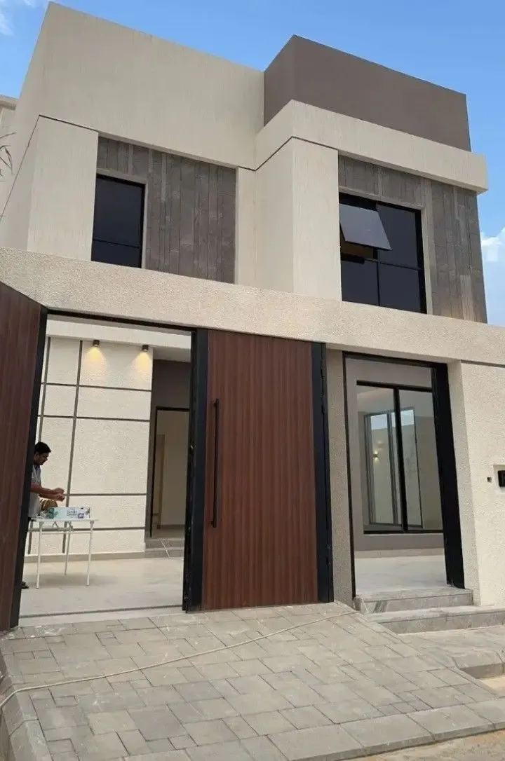 اقرب مقاول ترميم  وتشطيب حي طويق ونمار ولبن 