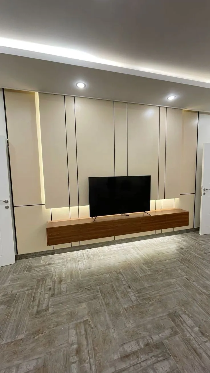 معلم دهانات وديكورات فوم وبديل الشيبورد ودواليب في حي النخيل