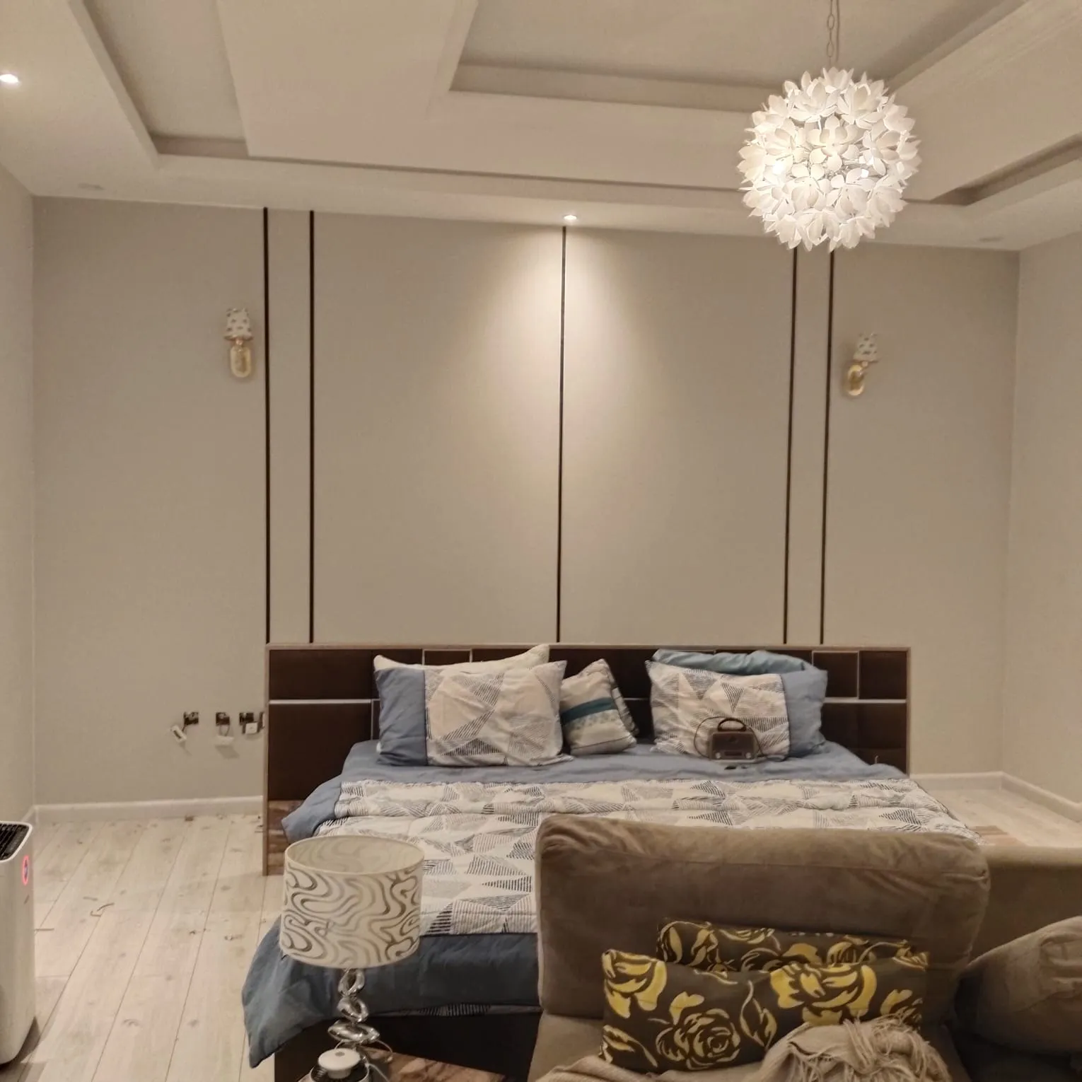 معلم تركيب بديل الشيبورد ودواليب حي النرجس والياسمين 