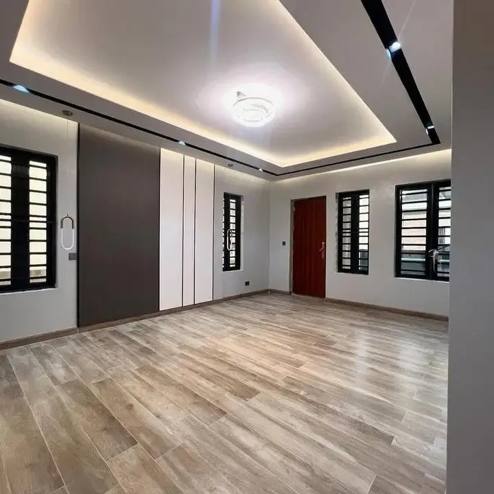 فني دهانات في أحياء شمال الرياض أقوى خدمات التشطيب والدهانات